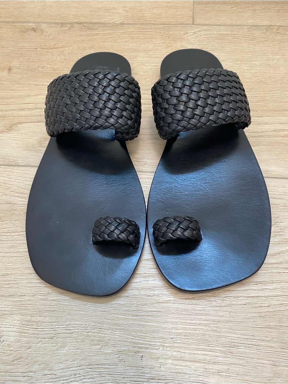 A. Emery x Matthau Carmen Flat Woven Toe Ring Sandals black 9 US 40 EU
